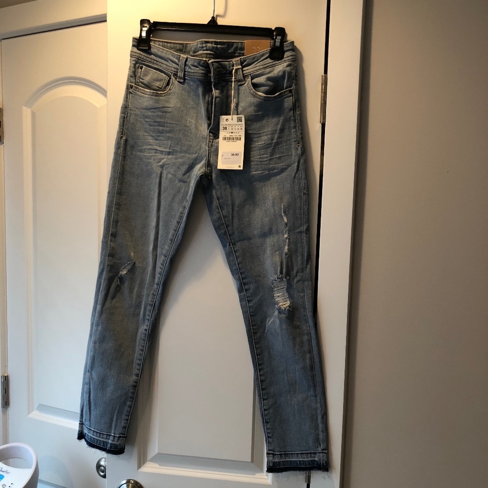 Zara Jeans- NEVER WORN